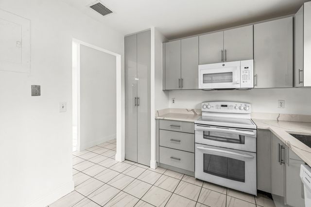 9162 SW 5th Street A, Boca Raton, FL 33428