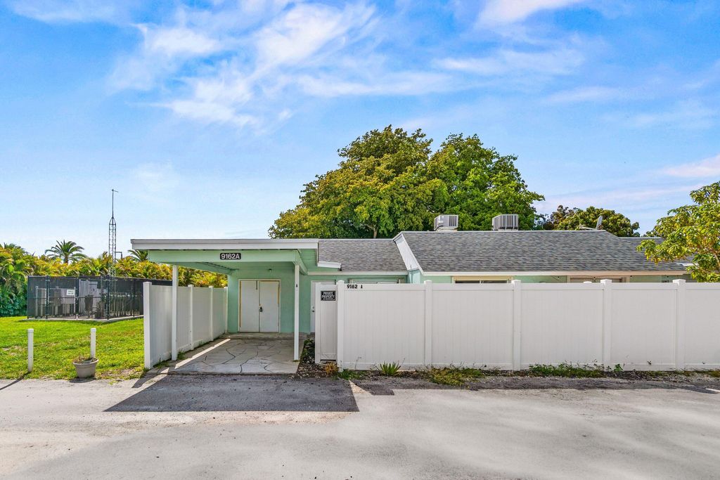9162 SW 5th Street A, Boca Raton, FL 33428