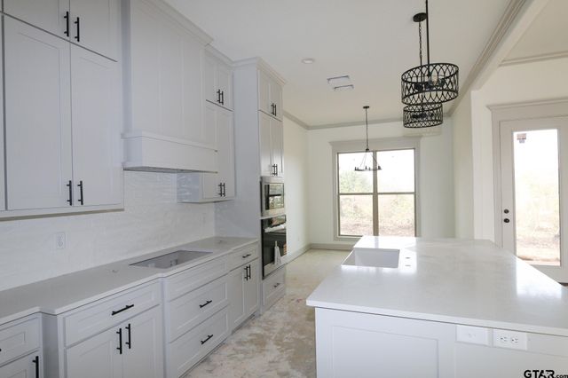 11796 Jayden Lane, Tyler, TX 75703