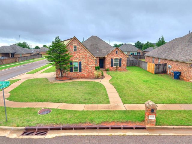19132 Summer Grove Avenue, Edmond, OK 73012