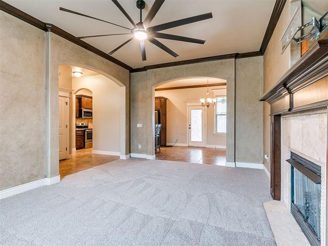 19132 Summer Grove Avenue, Edmond, OK 73012