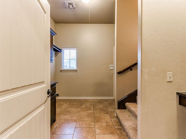 19132 Summer Grove Avenue, Edmond, OK 73012