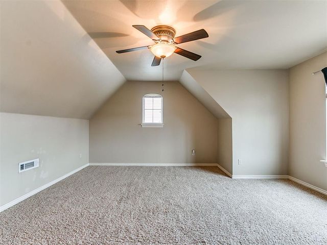 19132 Summer Grove Avenue, Edmond, OK 73012