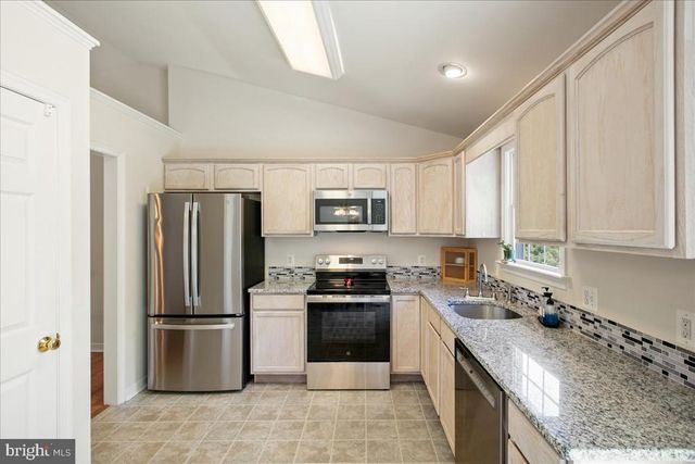 10132 WALLERS RD, Partlow, VA 22534