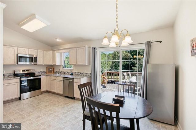10132 WALLERS RD, Partlow, VA 22534