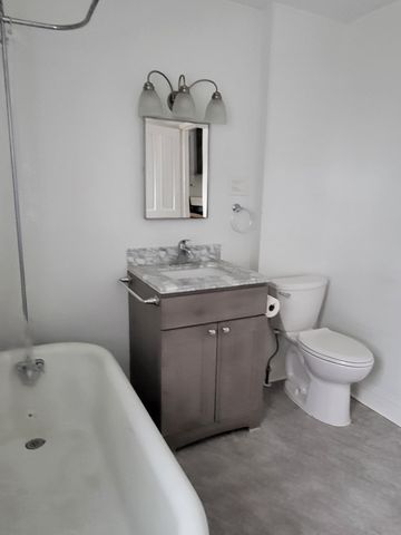 1316 S 4th Avenue, Maywood, IL 60153