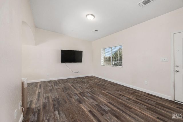 5223 Canaveral Drive, Bakersfield, CA 93307