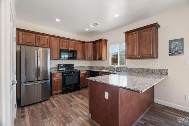 5223 Canaveral Drive, Bakersfield, CA 93307