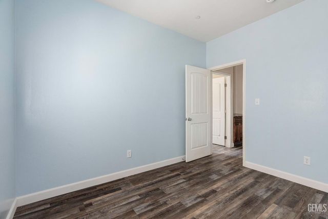 5223 Canaveral Drive, Bakersfield, CA 93307