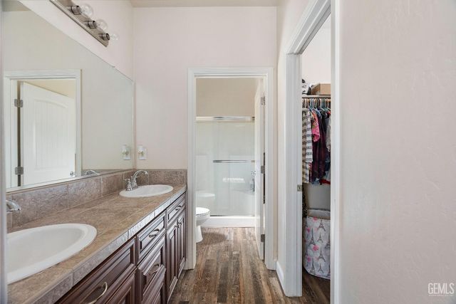 5223 Canaveral Drive, Bakersfield, CA 93307