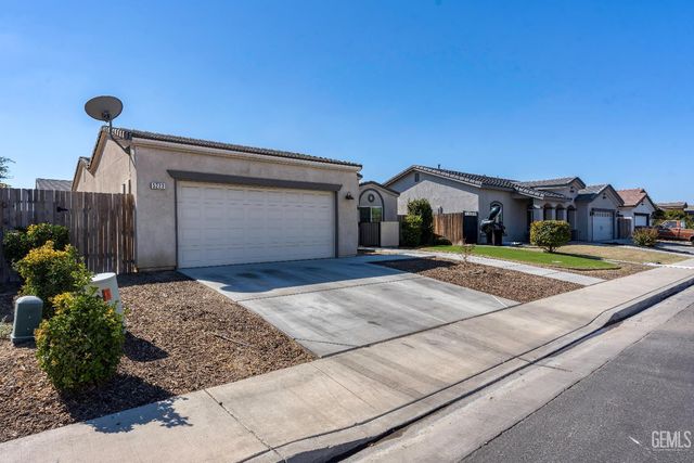 5223 Canaveral Drive, Bakersfield, CA 93307
