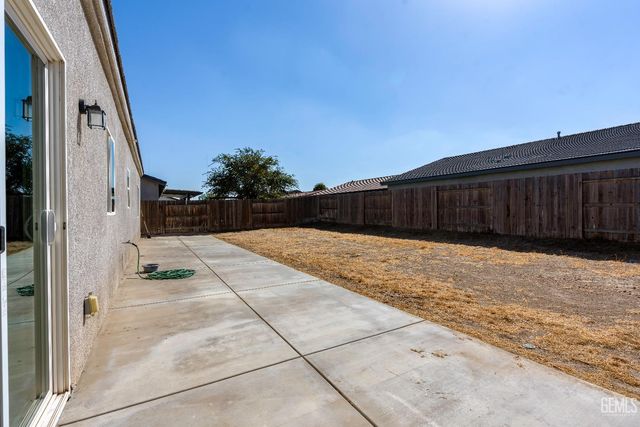 5223 Canaveral Drive, Bakersfield, CA 93307