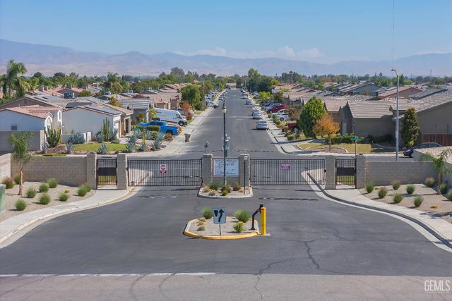 5223 Canaveral Drive, Bakersfield, CA 93307