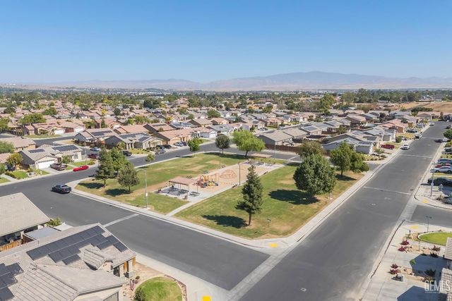 5223 Canaveral Drive, Bakersfield, CA 93307