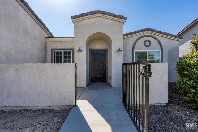 5223 Canaveral Drive, Bakersfield, CA 93307