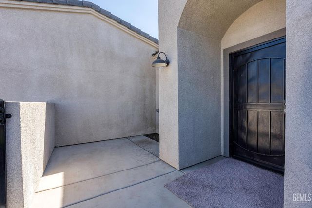 5223 Canaveral Drive, Bakersfield, CA 93307