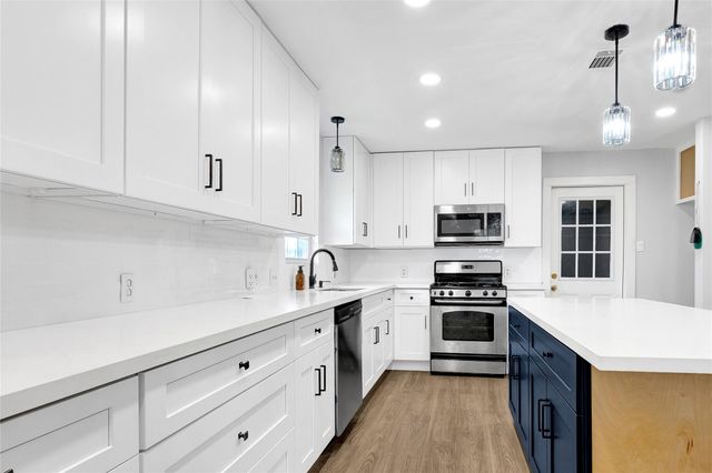 3511 Knapp Road, Pearland, TX 77581