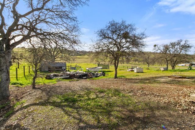 1668 Carmelita Ln, La Grange, CA 95329