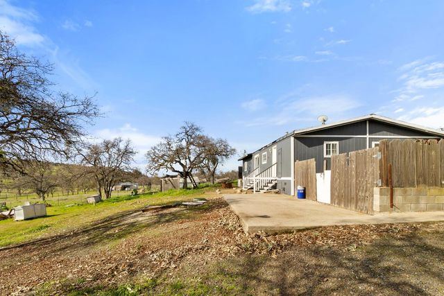1668 Carmelita Ln, La Grange, CA 95329