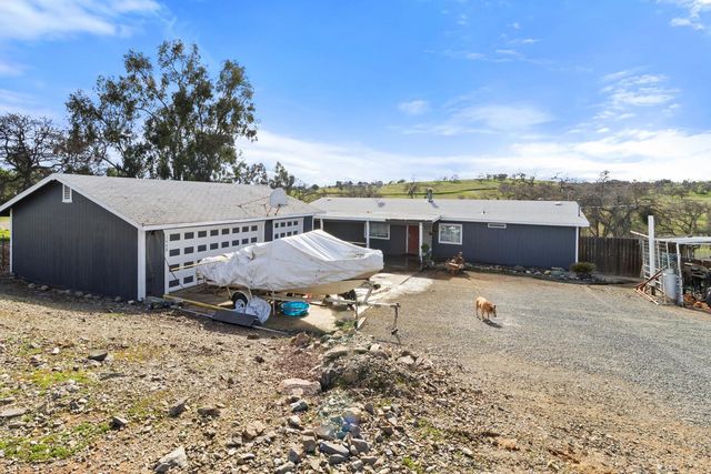 1668 Carmelita Ln, La Grange, CA 95329