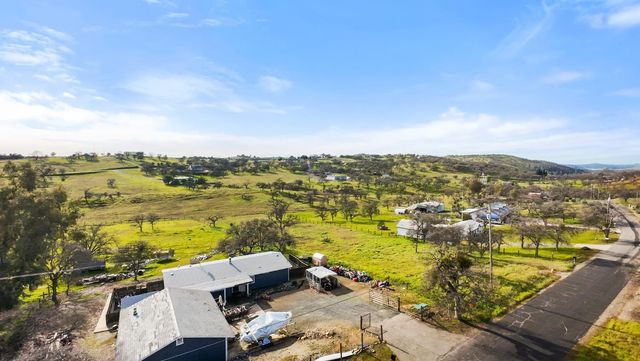 1668 Carmelita Ln, La Grange, CA 95329