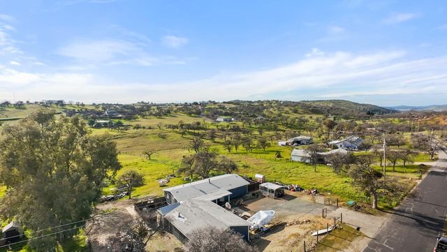 1668 Carmelita Ln, La Grange, CA 95329