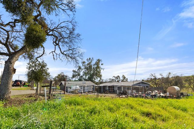 1668 Carmelita Ln, La Grange, CA 95329