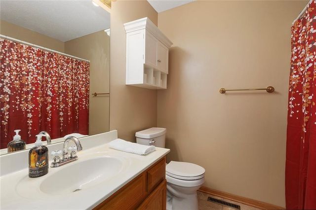 301 NE 103rd Street, Kansas City, MO 64155