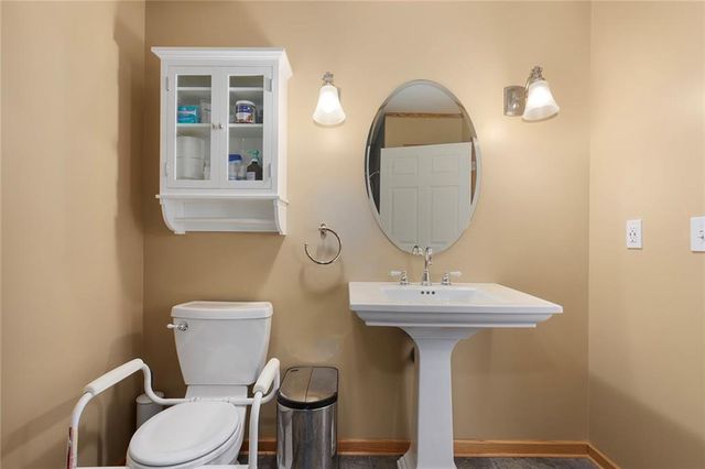 301 NE 103rd Street, Kansas City, MO 64155