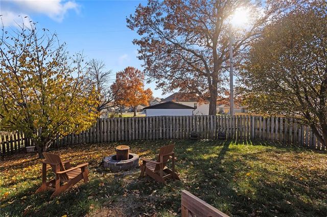 301 NE 103rd Street, Kansas City, MO 64155