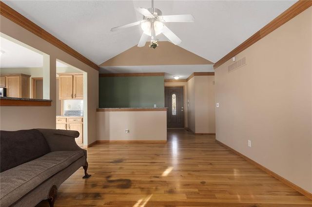 301 NE 103rd Street, Kansas City, MO 64155