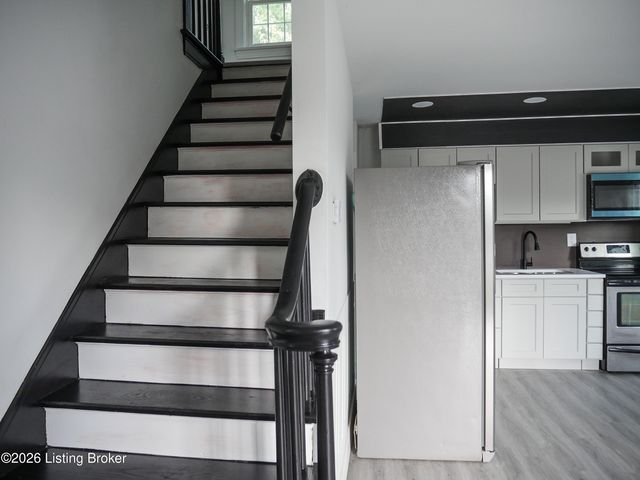 1219 S 43rd St, Louisville, KY 40211
