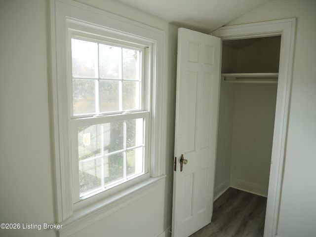 1219 S 43rd St, Louisville, KY 40211