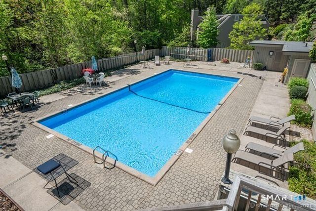 38 Library Lane 38, Simsbury, CT 06070