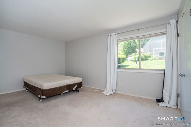 38 Library Lane 38, Simsbury, CT 06070