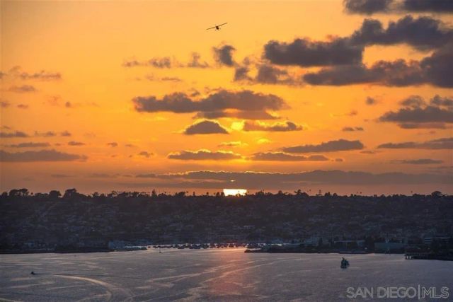1205 Pacific Hwy 3903, San Diego, CA 92101