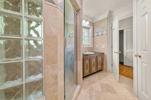 6771 Sunny Brook Lane, Atlanta, GA 30328