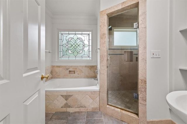 6771 Sunny Brook Lane, Atlanta, GA 30328