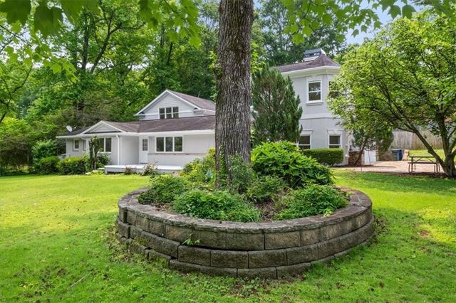 6771 Sunny Brook Lane, Atlanta, GA 30328