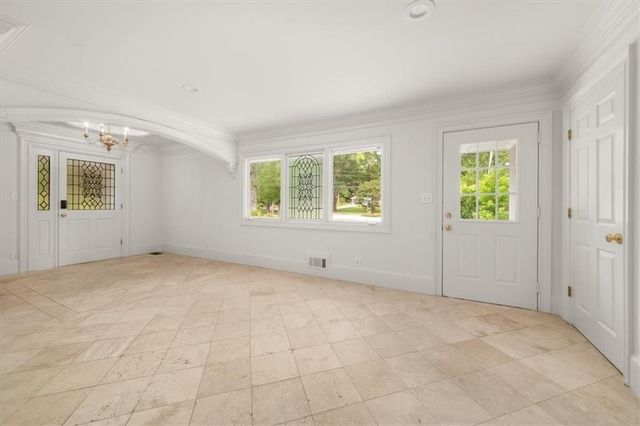 6771 Sunny Brook Lane, Atlanta, GA 30328