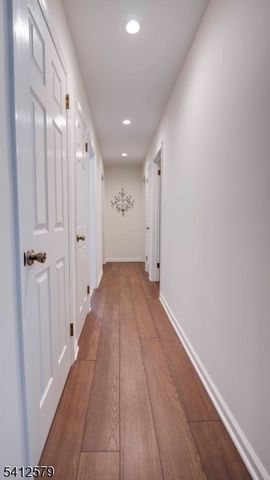 8 Appollo Pl, Clinton Twp., NJ 08809