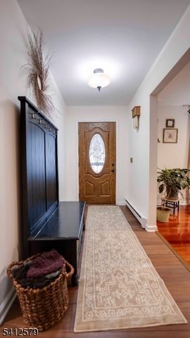 8 Appollo Pl, Clinton Twp., NJ 08809