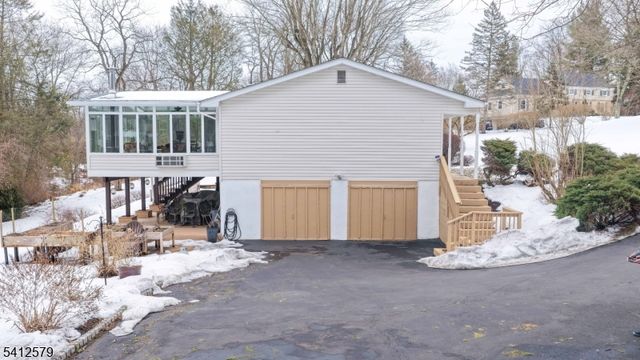 8 Appollo Pl, Clinton Twp., NJ 08809