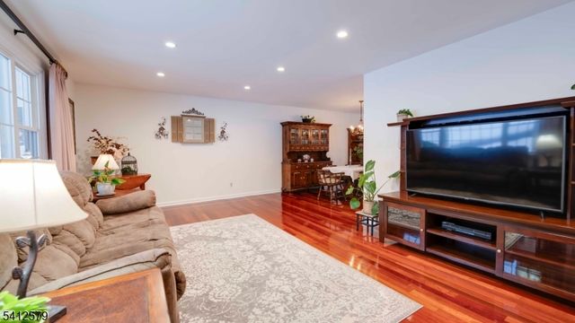 8 Appollo Pl, Clinton Twp., NJ 08809