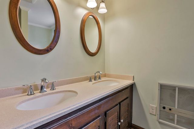 47 Lamson Drive, Merrimack, NH 03054