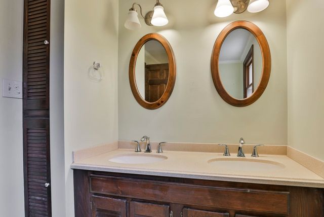 47 Lamson Drive, Merrimack, NH 03054