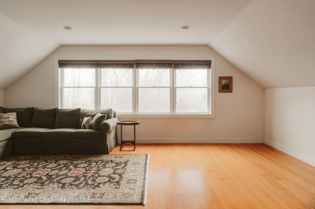 6 Nichris Lane, Staatsburg, NY 12580