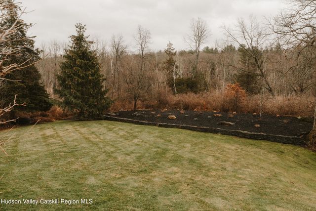 6 Nichris Lane, Staatsburg, NY 12580