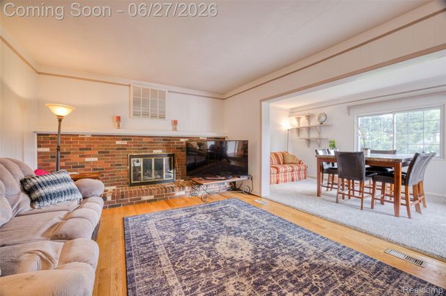 35484 Bennett Street, Livonia, MI 48152