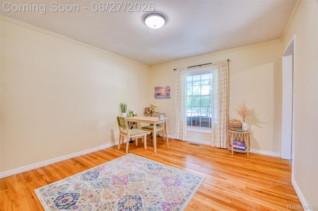 35484 Bennett Street, Livonia, MI 48152